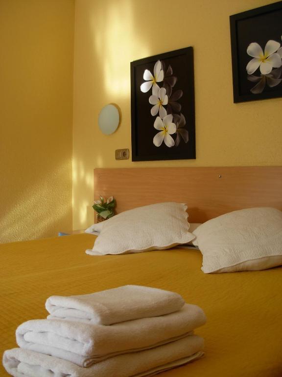 Hotel Rodsan Suizo Castelldefels Rum bild