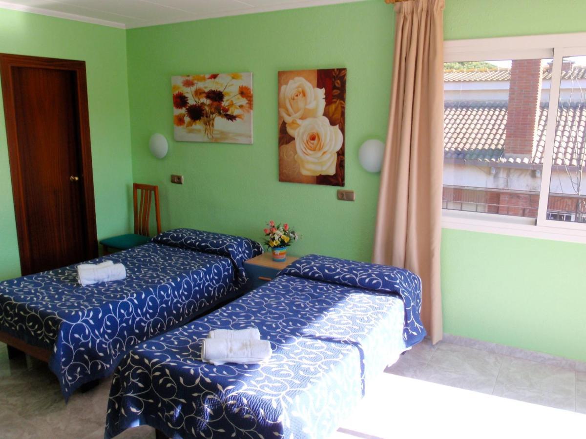 Hotel Rodsan Suizo Castelldefels Rum bild